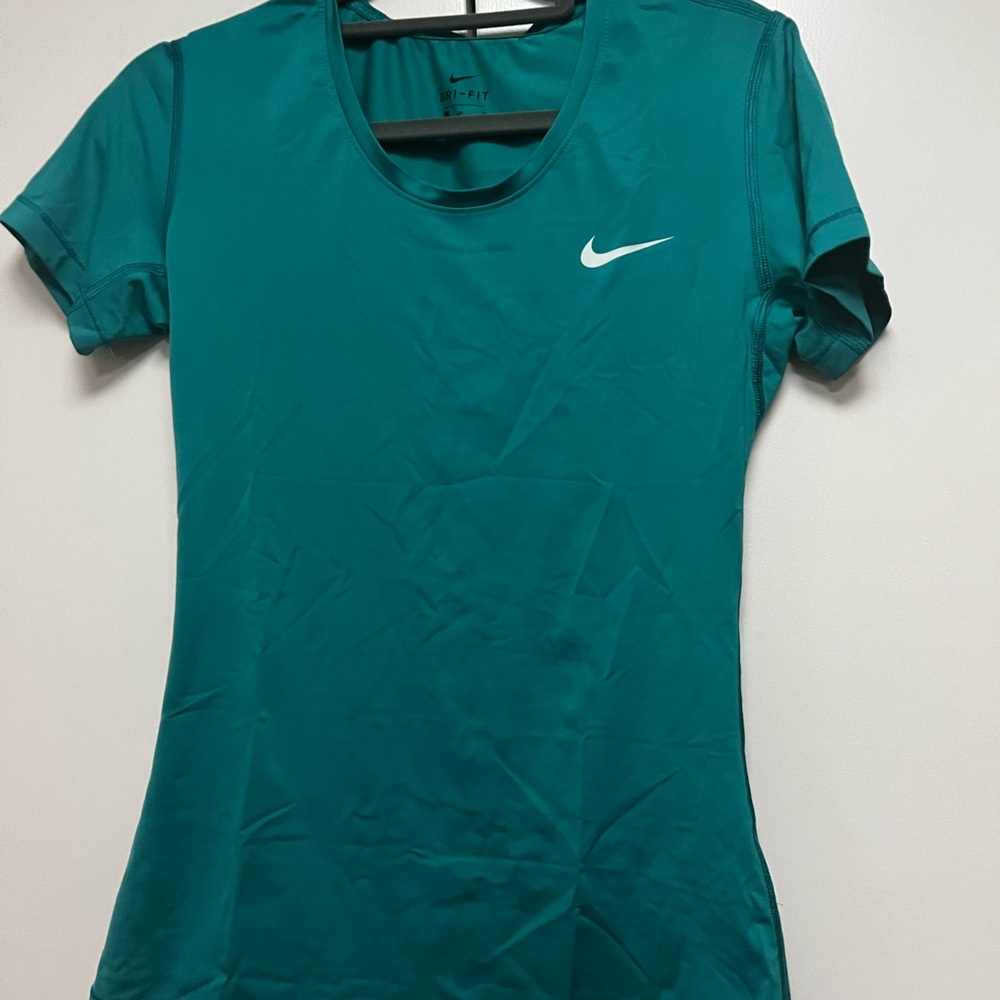 Nike short sleeve Dri fit shirt